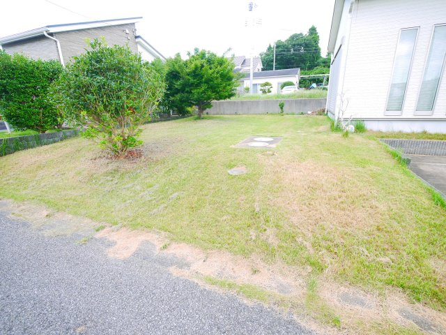 山武市美杉野　  平屋中古戸建 の庭|平成21年3月築３LDK平屋敷地約99坪 車3台可 オール電化 温泉施設さんぶの森元気館徒歩約4分