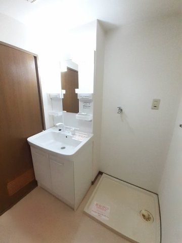さくらマンションＢの洗面所|脱衣スペースもあります