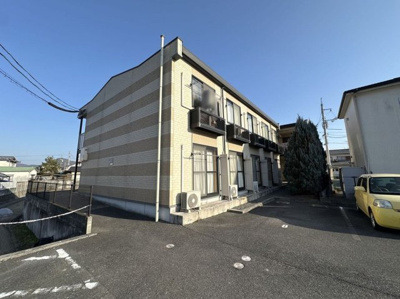 【外観】 | レオパレス小室 | 外観は落ち着いています
