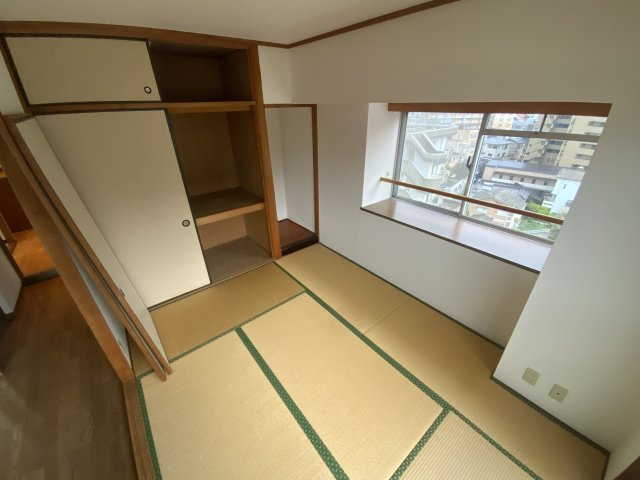 ソフィール中川