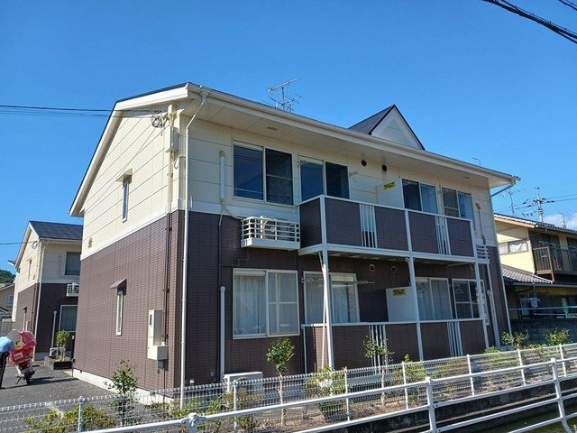 シャトーレインボーＢの外観|おしゃれな外観です