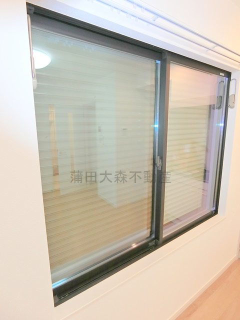 プレナ蒲田の設備|窓にシャッター付！