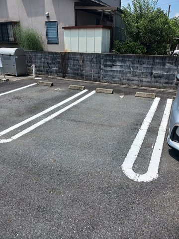 リヴィエールの駐車場|駐車場に車を止められます