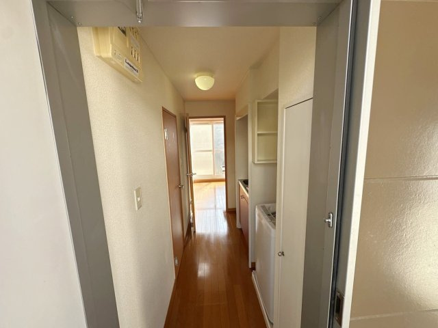 レオパレスＭの玄関|きれいな玄関です