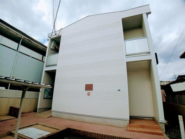 【外観】 | レオパレスサントラピーノ | 外観は落ち着いています