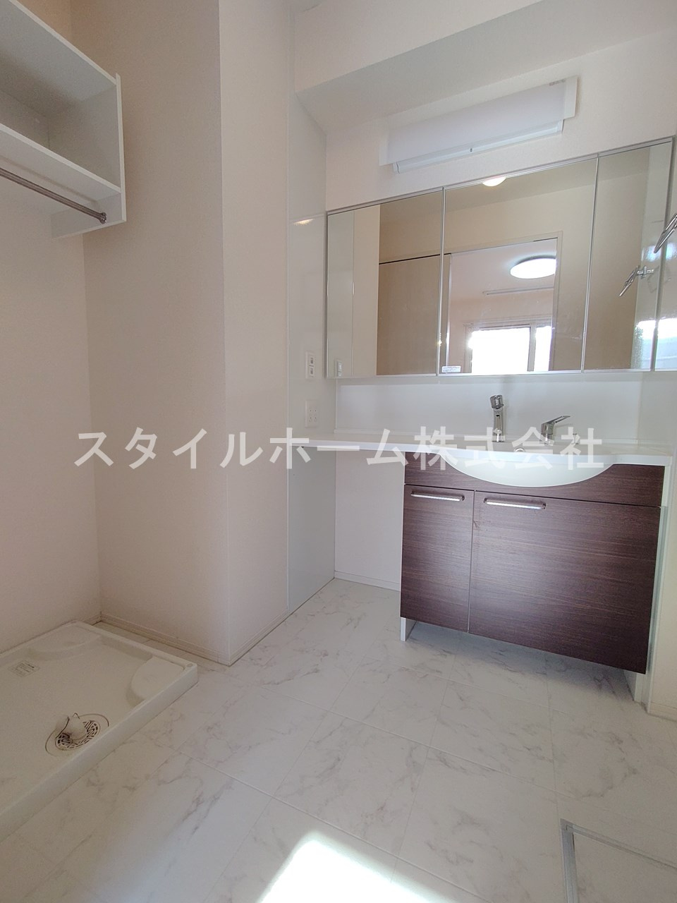 アークスクエアの洗面所|別部屋写真です。