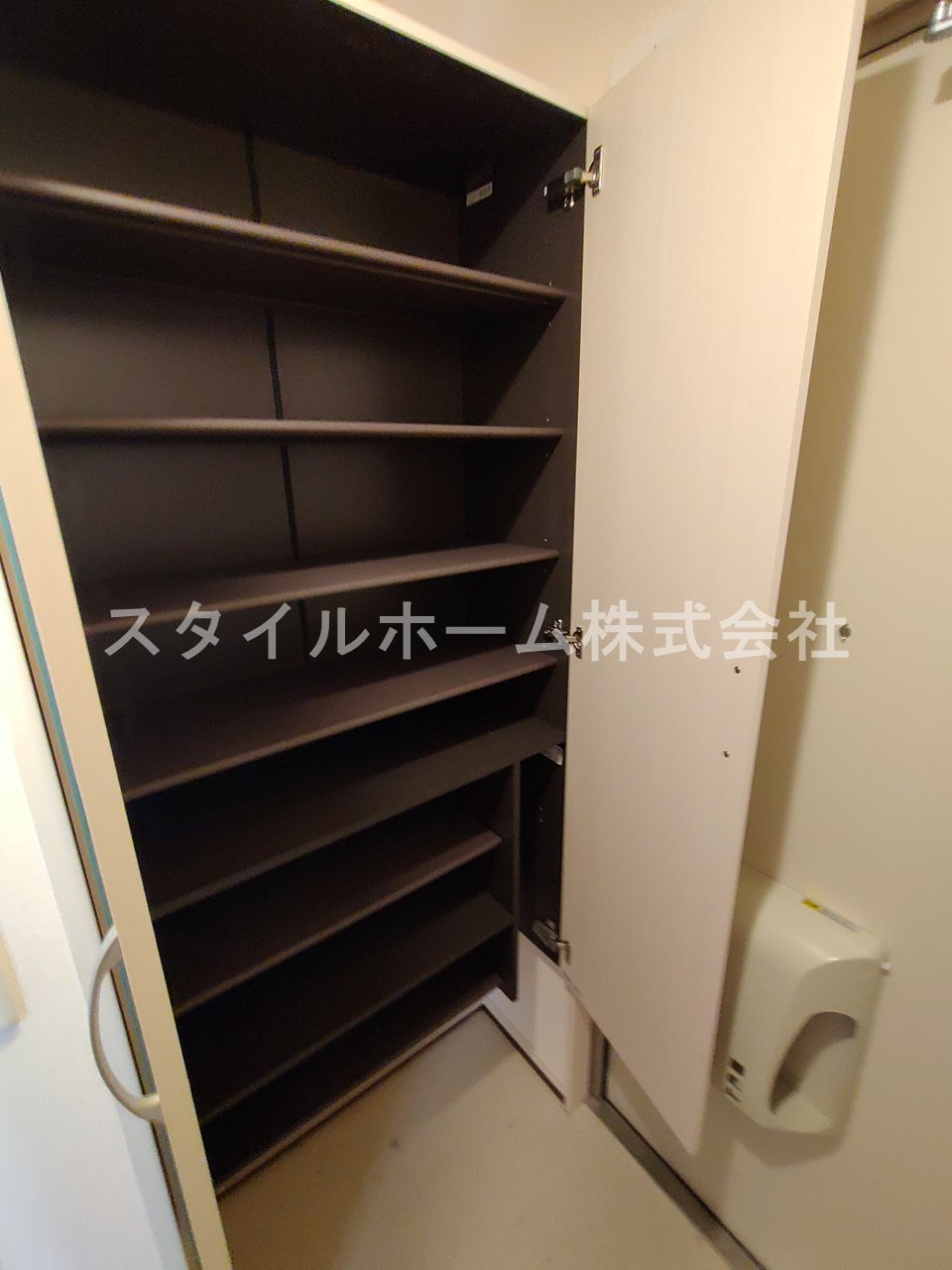 アークスクエアの収納|別部屋写真です。