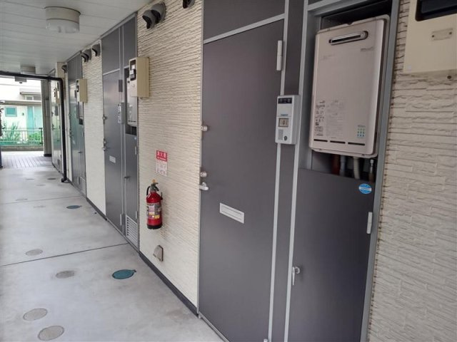 【玄関】 | レオパレスゆう | きれいな玄関です