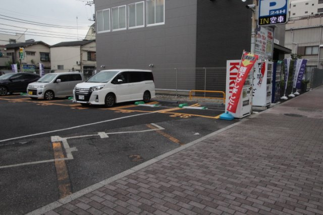 【駐車場】