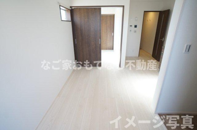 【居間・リビング】 | REGALEST志賀本通5 | 同タイプ写真