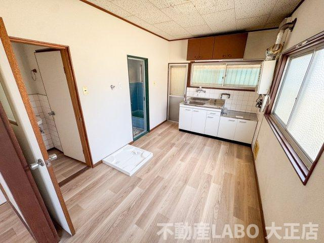 大正区鶴町1丁目戸建ての居間・リビング