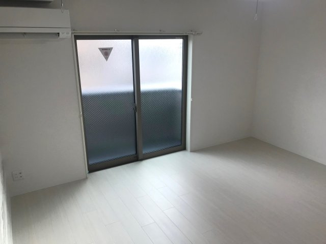 【洋室】 | アークリード石山寺 | 個人の部屋や寝室として使える洋室です