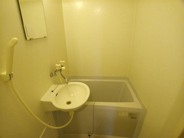 レオパレスグラン・エスペランサの浴室|お風呂で日々の疲れを落としましょう