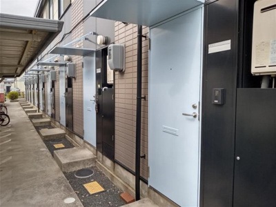 【玄関】 | レオパレスマユリカ | ※写真と現状が異なる場合は現状を優先