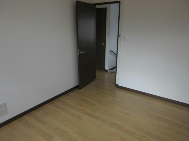 新町東7丁目一棟二戸の内装