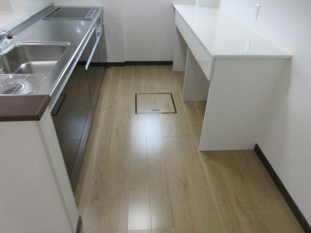 新町東7丁目一棟二戸のキッチン