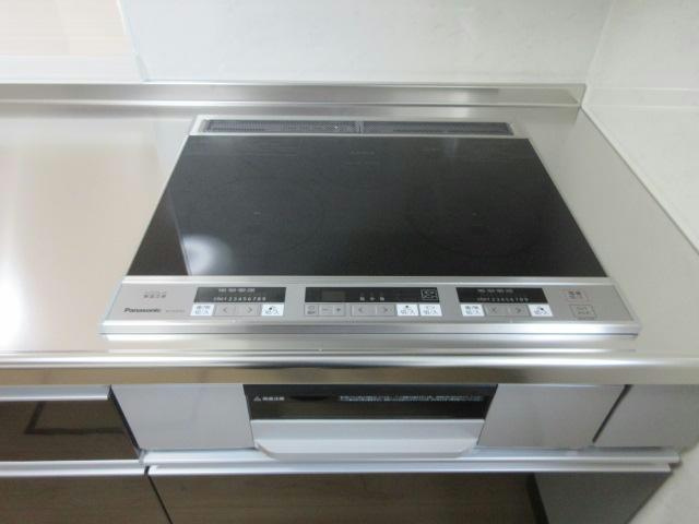 新町東7丁目一棟二戸のキッチン