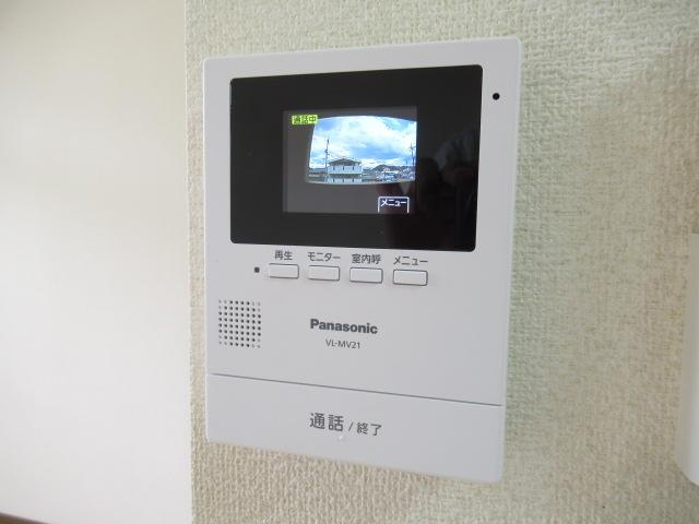 コンフォールの内装|カメラ付インターホン