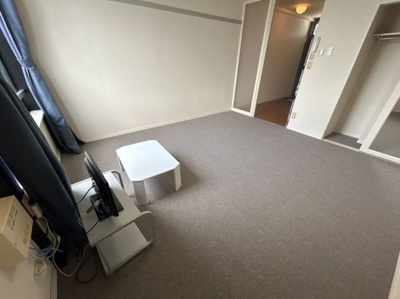 【居間・リビング】 | レオパレスブルースカイⅡ | ゆったりとした居間です