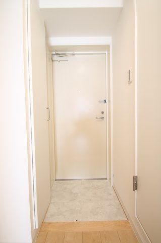 CREGRAD（ｸﾚｸﾞﾗｯﾄﾞ）の玄関|毎日通る玄関はこちらです