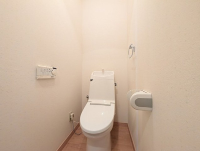 【トイレ】 | ２４０ＢＬＤＧ. | コンパクトで使いやすいトイレです