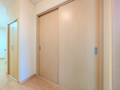【収納】 | ２４０ＢＬＤＧ. | ちょっとした収納スペースも充実しています
