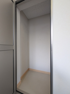 【内装】 | ２４０ＢＬＤＧ.