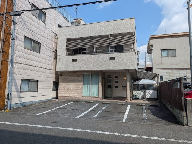 ２４０ＢＬＤＧ.の外観