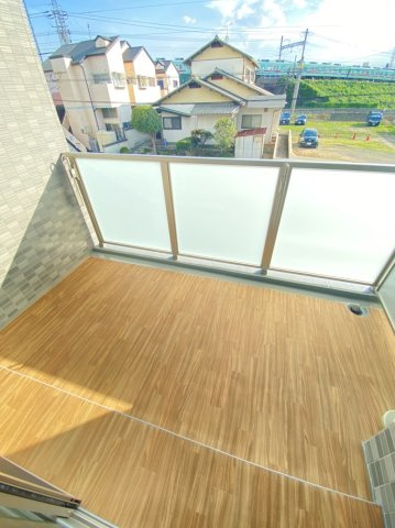Luminous Terrace 諸岡（ルミナステラスモロオカ）のバルコニー