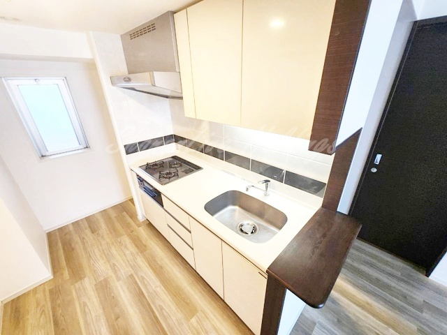 藤沢市鵠沼石上１丁目の賃貸マンションのキッチン|広々としたキッチンです♪