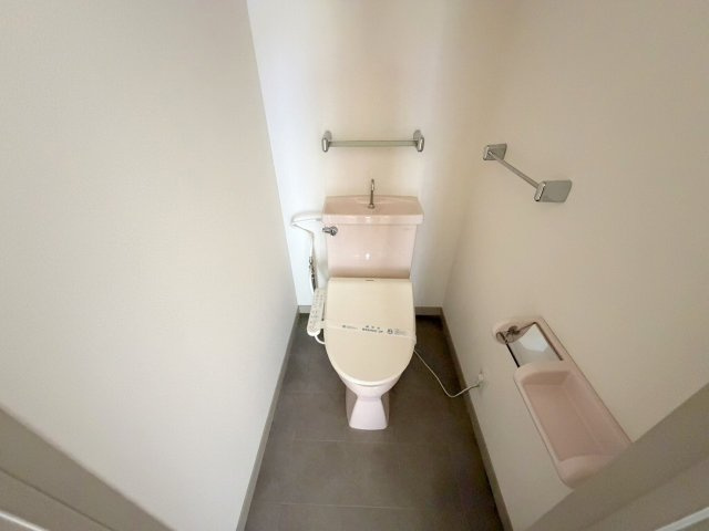 広島市西区高須３丁目の賃貸マンションのトイレ