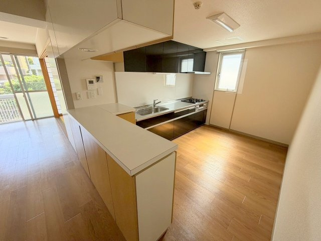 広島市西区高須３丁目の賃貸マンションのロビー