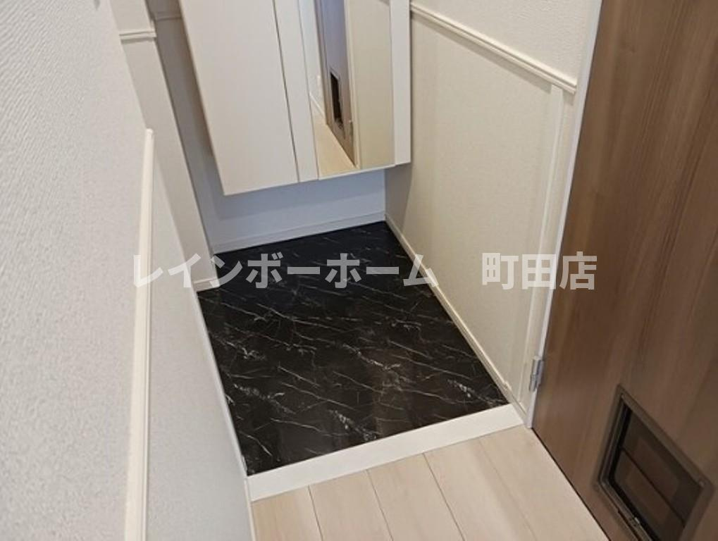 ヴェリーヌ※初期費用分割あと払いサービス利用可能物件の玄関