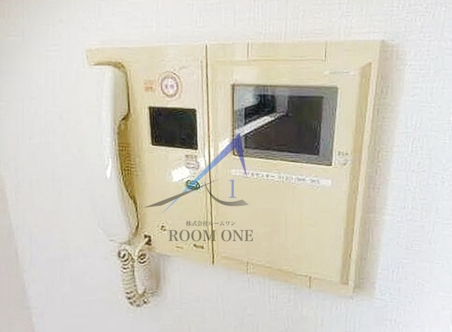 ＨＦ八丁堀レジデンスⅡのセキュリティ|モニター付きインターホンです。
