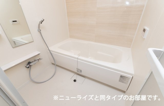 【浴室】 | アルバータ　セレーノ | きれいなお風呂です