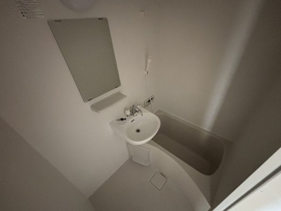 【浴室】 | 駅前コーポ財田 | コンパクトで使いやすいお風呂です