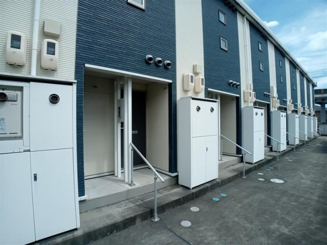 レオネクストけやき通りの玄関|※写真と現状が異なる場合は現状を優先