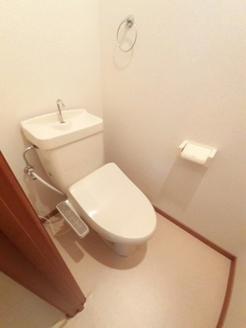 【トイレ】 | ニューシティハピネス | コンパクトで使いやすいトイレです