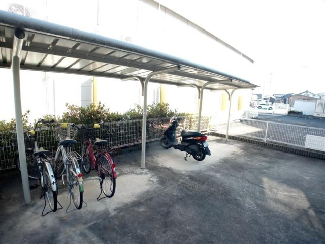 レオパレスラティエーラ１のその他