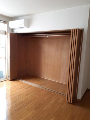 【収納】 | あんてぃーく | たっぷりとした収納スペースです