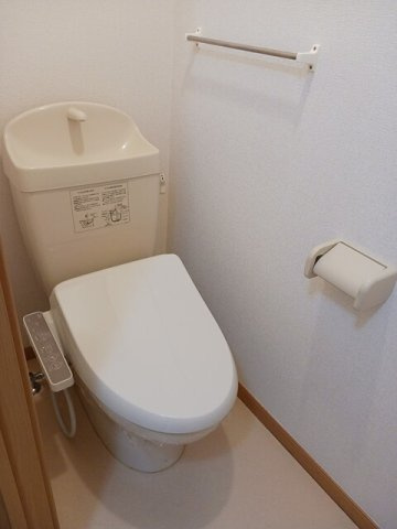 エヴァーグリーンＡ棟のトイレ|落ち着いたトイレです