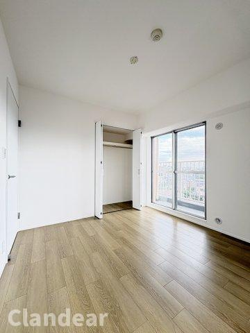 スカイパル鳩ヶ谷本町の洋室|ドキドキの新生活も、安心してスタート。ぴったりの住まいを見つけませんか？クランディアが一緒に住まい選びをサポートします‼　まずは、お気軽にお問合せください　＃クランディア