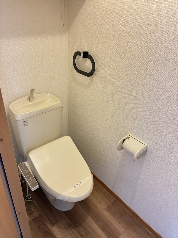 インペリアルパレスのトイレ|落ち着いたトイレです