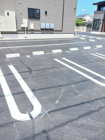 パン・カオレＡの駐車場|駐車スペースもあります