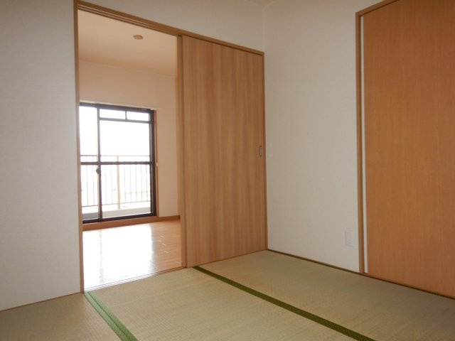 ネクスト倉田　西館の和室|岡山市中区倉田　ネクスト倉田西館　3LDK　和室