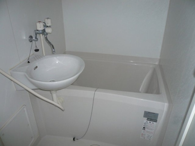 【浴室】 | レオパレス高屋の庄 | ※写真と現状が異なる場合は現状を優先