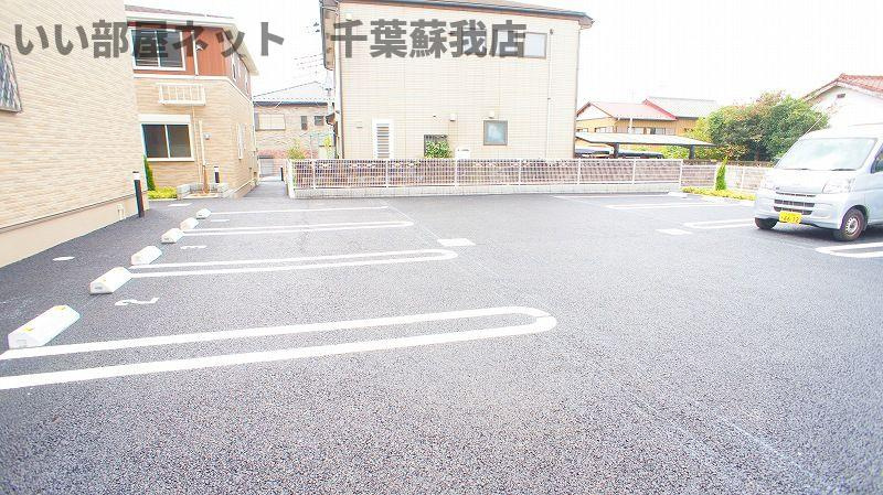 アットホームひまわりⅡの駐車場|カースペースがあります