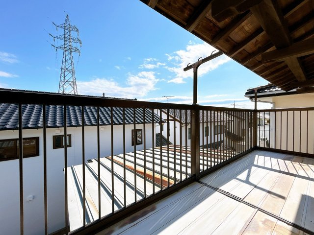 高知市横浜新町1丁目　中古戸建のバルコニー