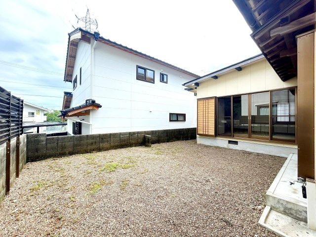 高知市横浜新町1丁目　中古戸建の庭