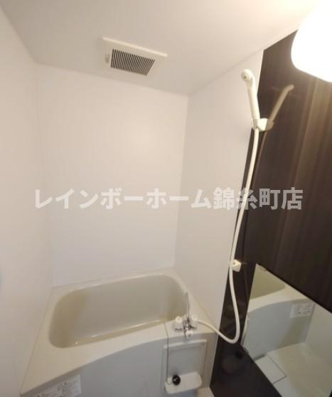 江戸川区中央１丁目の賃貸マンションの浴室